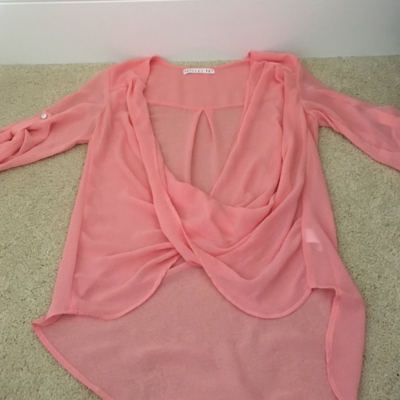 Top - Picture 1 of 1