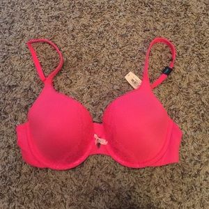 ⭐️NWT⭐️ Victorias's Secret Bra