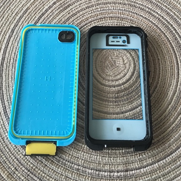 Waterproof otterbox iphone 4 - Picture 3 of 3