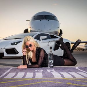 Meet your Posher, Kyndra