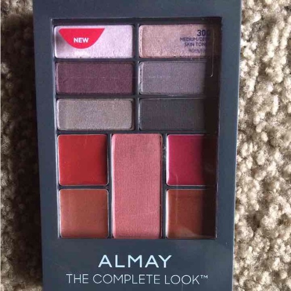 Almay the complete look makeup set