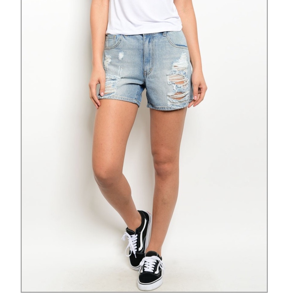 Distressed Denim Shorts - Picture 4 of 7