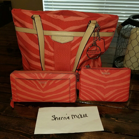 Coach 3 piece set - Picture 1 of 4