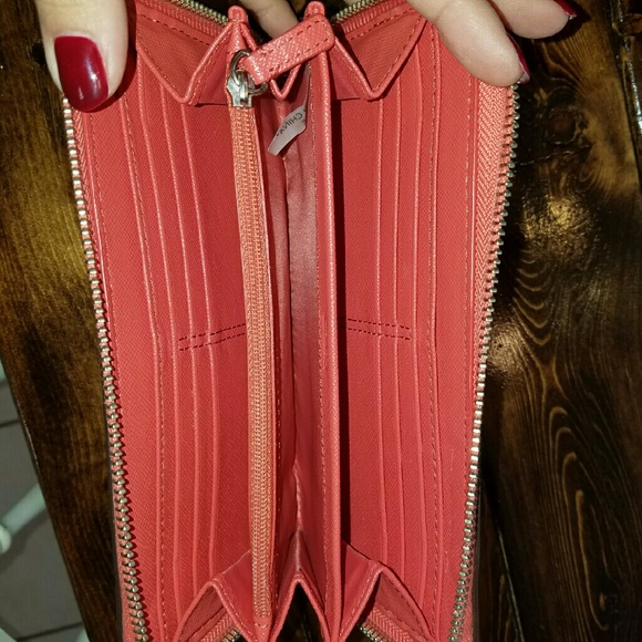 Coach 3 piece set - Picture 3 of 4