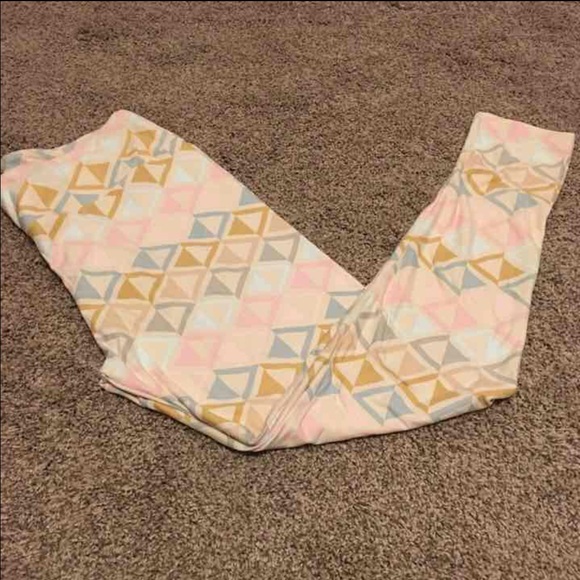 NWOT Lularoe TC leggings