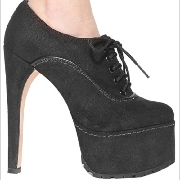 Penelope and Coco Edie booties in black - Picture 2 of 2