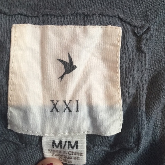 Grey Tank - Picture 2 of 3