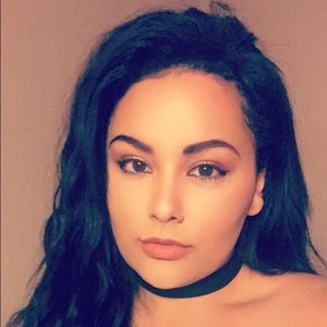 Meet your Posher, Makala