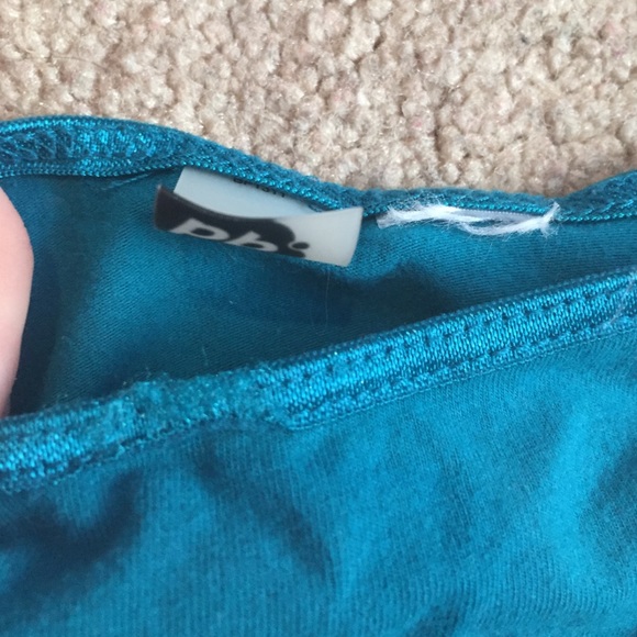 Turquoise Tank - Picture 2 of 3