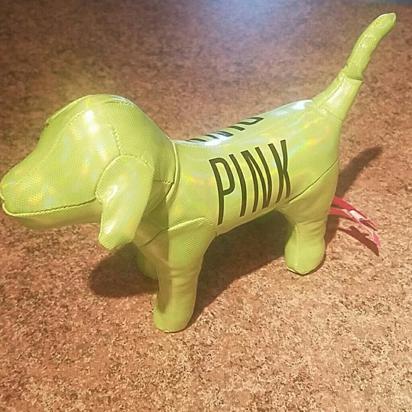 VS PINK DOG