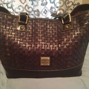D&B large shopper/purse