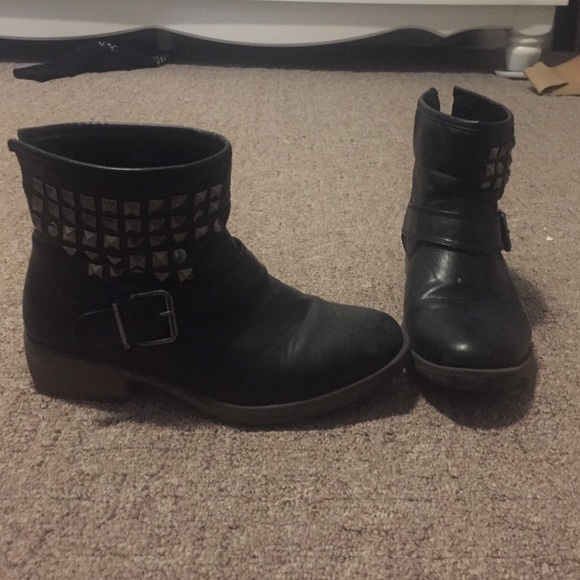 Black low booties