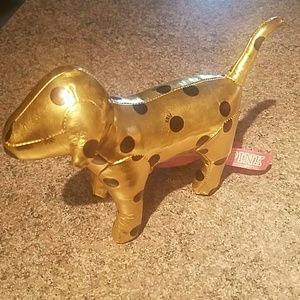 VS PINK DOG