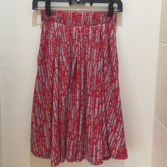 Lularoe Feather Print Madison