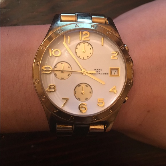 Marc by Marc Jacobs Gold Watch MBM3039 display picture 1