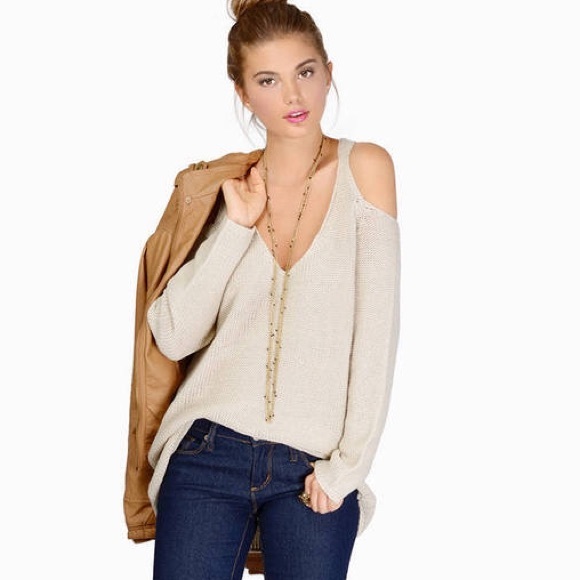 Tobi Sweaters - Tobi cut out shoulder beige sweater