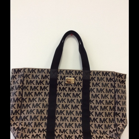 michael kors signature w webbing