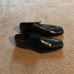 Dress shoe