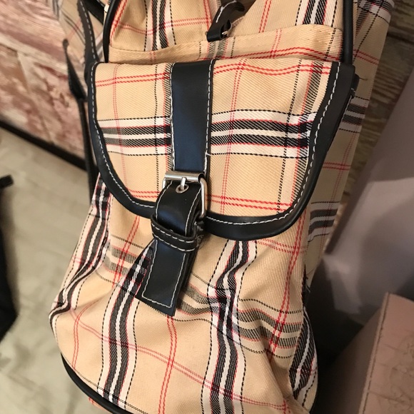 Tote - Picture 3 of 3