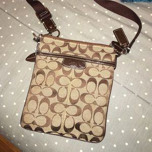 Small brown Coach shoulder bag