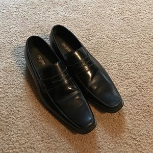 Dress shoe