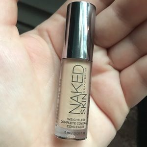Naked Skin Weightless Concealer