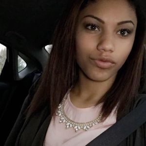 Meet your Posher, Nina