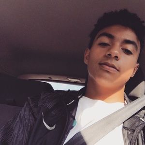 Meet your Posher, Jason