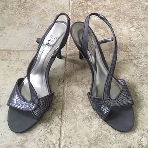Gray sequel Nina heels 8.5
