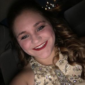 Meet your Posher, Sofia