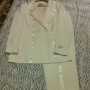 Ladies upscale fashion pant suit