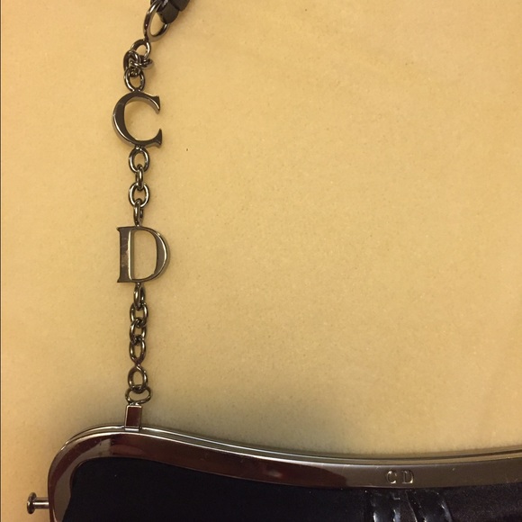 Authentic CHRISTIAN DIOR mini bag - Picture 2 of 4
