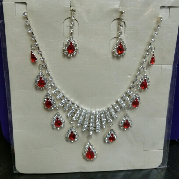 Necklace set