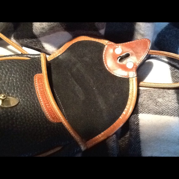 SOLD....vintage crossbody - Picture 2 of 3