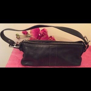 Coach leather black shoulder bag