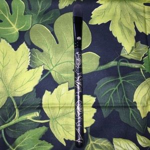Kat Von D Concealer Brush