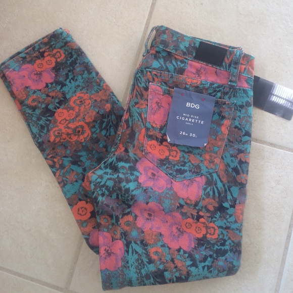 Urban Outfitters BDG High Rise Cigarette Jeans