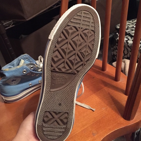 Limited edition converse! - Picture 3 of 3