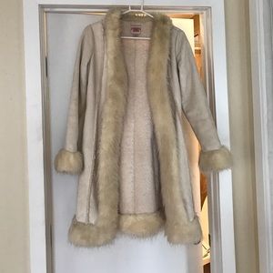 Guess Off white faux fur coat