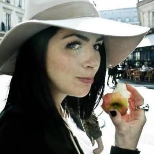 Meet your Posher, Madison