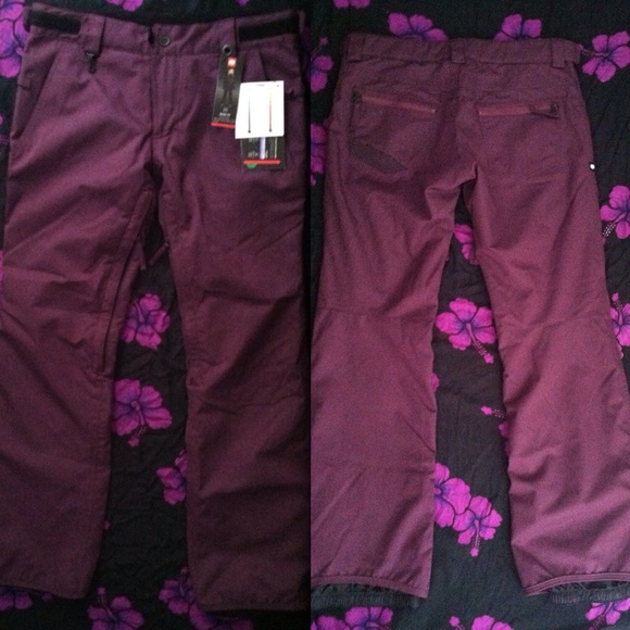 686 Women's Magic Fit Purple Snowboard Pants, Sz M - Picture 2 of 4