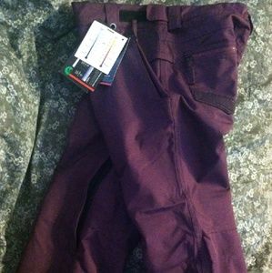 686 Women's Magic Fit Purple Snowboard Pants, Sz M