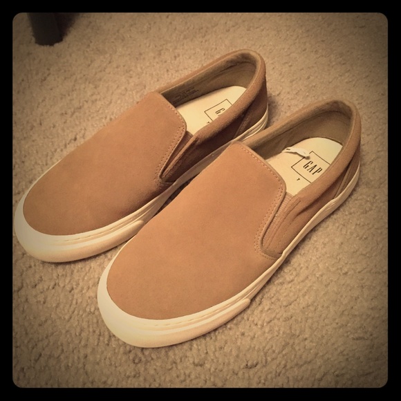 GAP slip ons