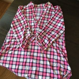 Plaid maternity shirt