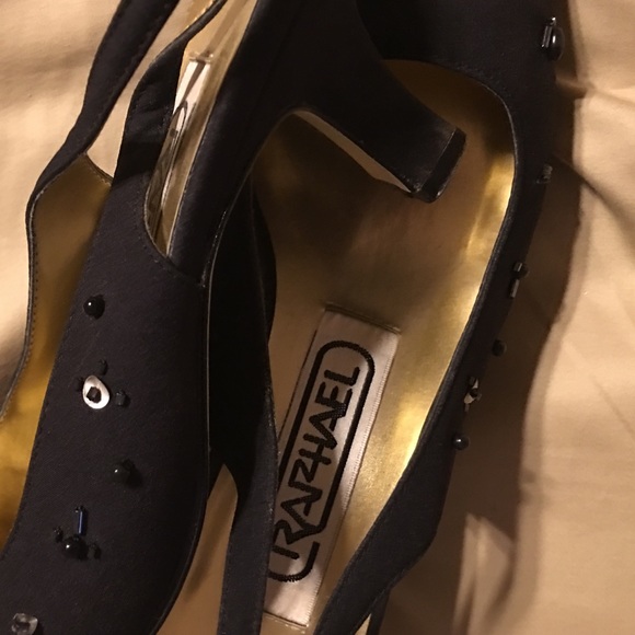 Ladies 6.5 Raphael black sling backs - Picture 4 of 4