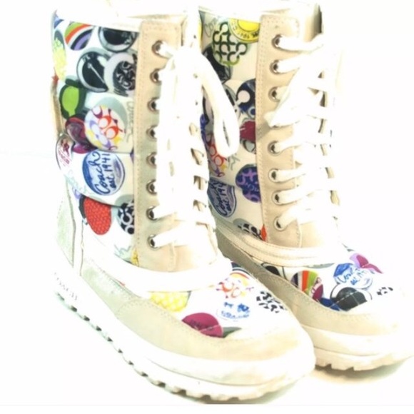 White Coach snow boots