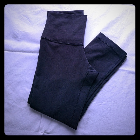 Lululemon Wunder Under Crops