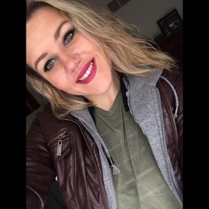 Meet your Posher, Brandi