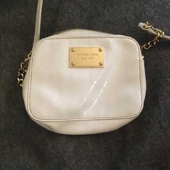 White Michael Kors crossbody bag