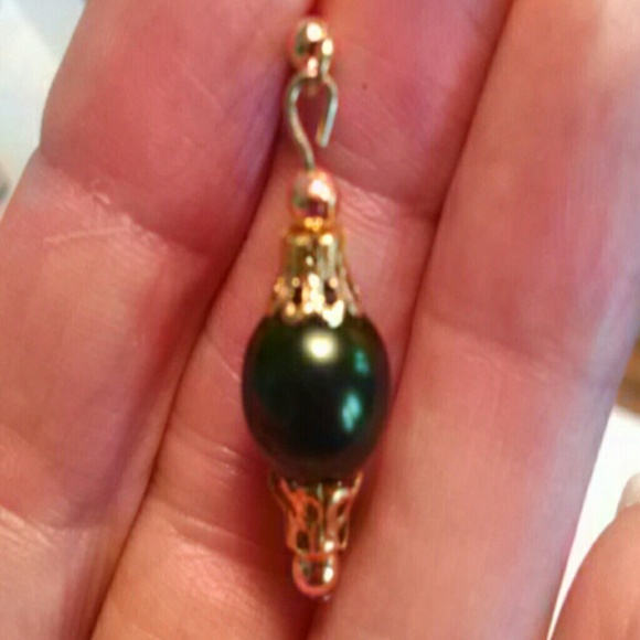 Hunter Green & Gold Pearl Drop Earrings - Picture 2 of 4